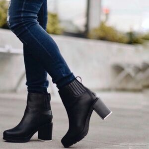 Sorel Waterproof Black Chelsea Ankle Boots